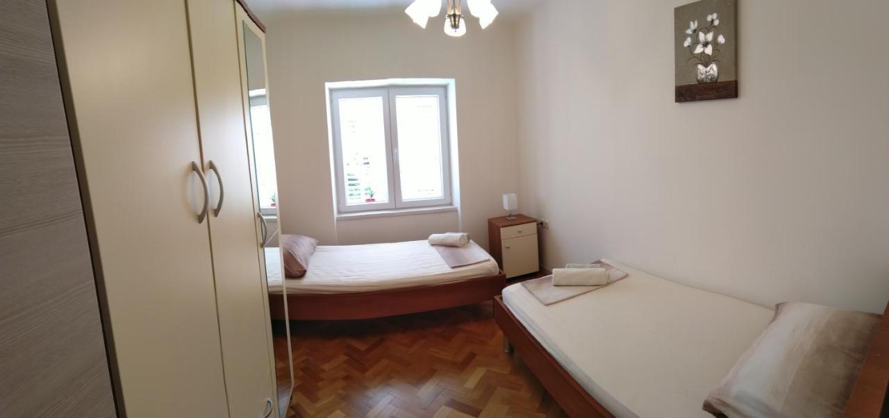 מאקרסקה Apartman Anka מראה חיצוני תמונה